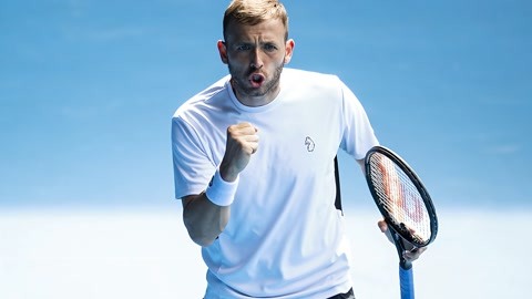 明知阿隆索镇不住巨星，皇马当初为啥还要请他？